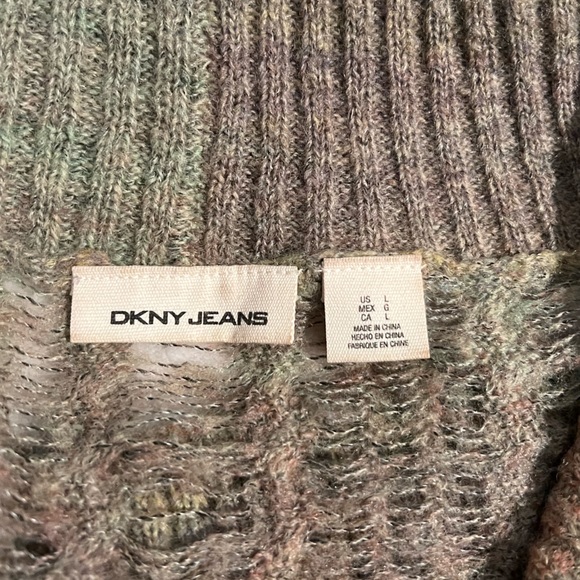 DKNY SWEATER - Picture 3 of 4